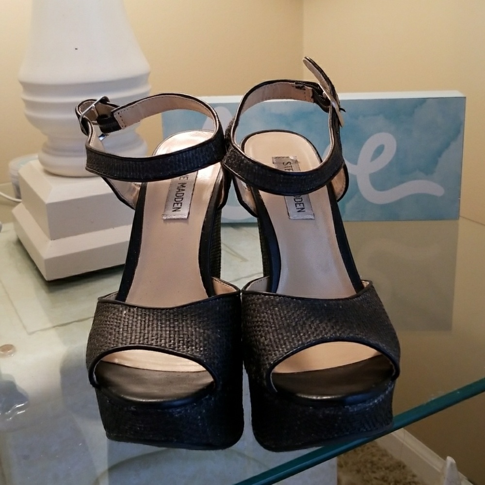 Steve Madden wedge